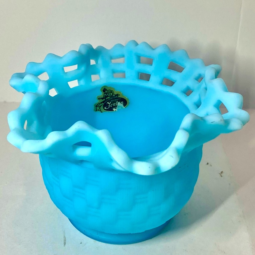 VTG FENTON BLUE SAT WEAVEBASKET RUFFLED EDGE BOWL